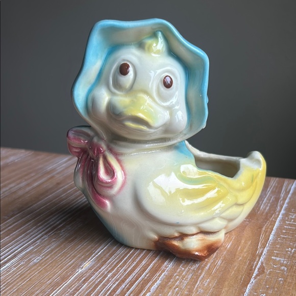 Shawnee Pottery Other - VTG Shawnee Pottery Duck Planter With Bonnet Ceramic Vase 1950's American Bisque